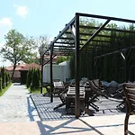 Hotell Mountain Paradise By The Walnut Trees 4*