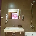 Mountain Paradise By The Walnut Trees Hotell 4*
