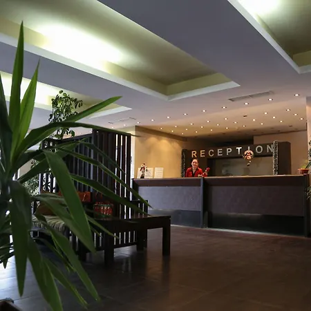 Mountain Paradise By The Walnut Trees بانسكو