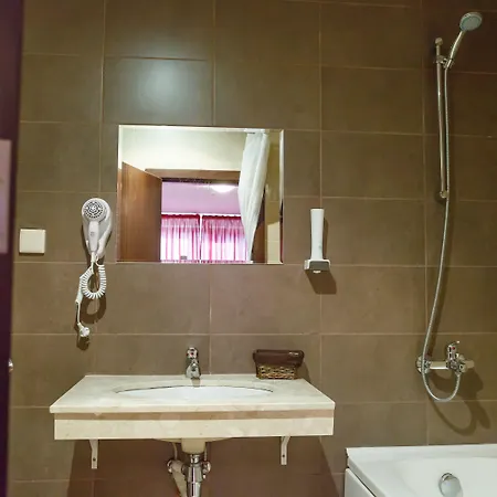 Mountain Paradise By The Walnut Trees فندق 4*