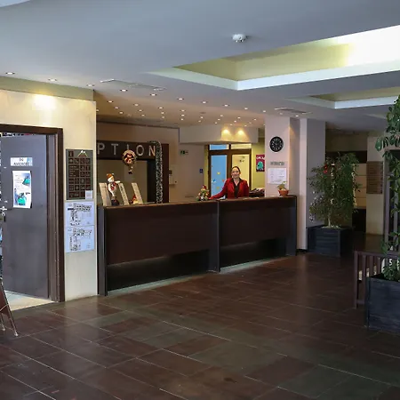 Hotel Mountain Paradise By The Walnut Trees 4*