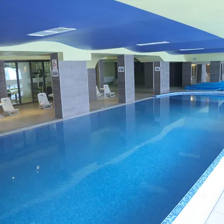 Mountain Paradise By The Walnut Trees Hotel 4*