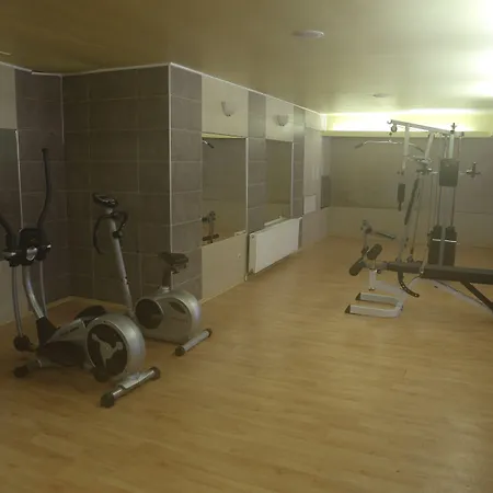 Hotel Mountain Paradise By The Walnut Trees 4*