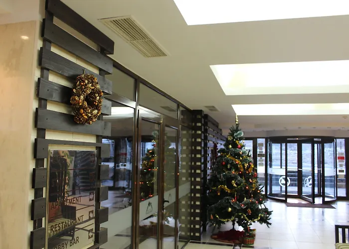 Mountain Paradise By The Walnut Trees Hotel 4*